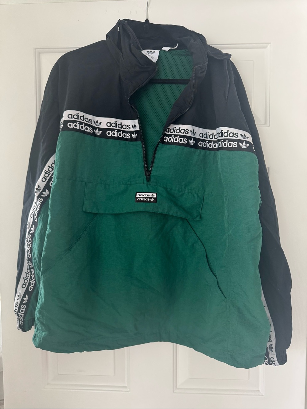 VINTAGE Adidas Green & Black Windbreaker Pullover